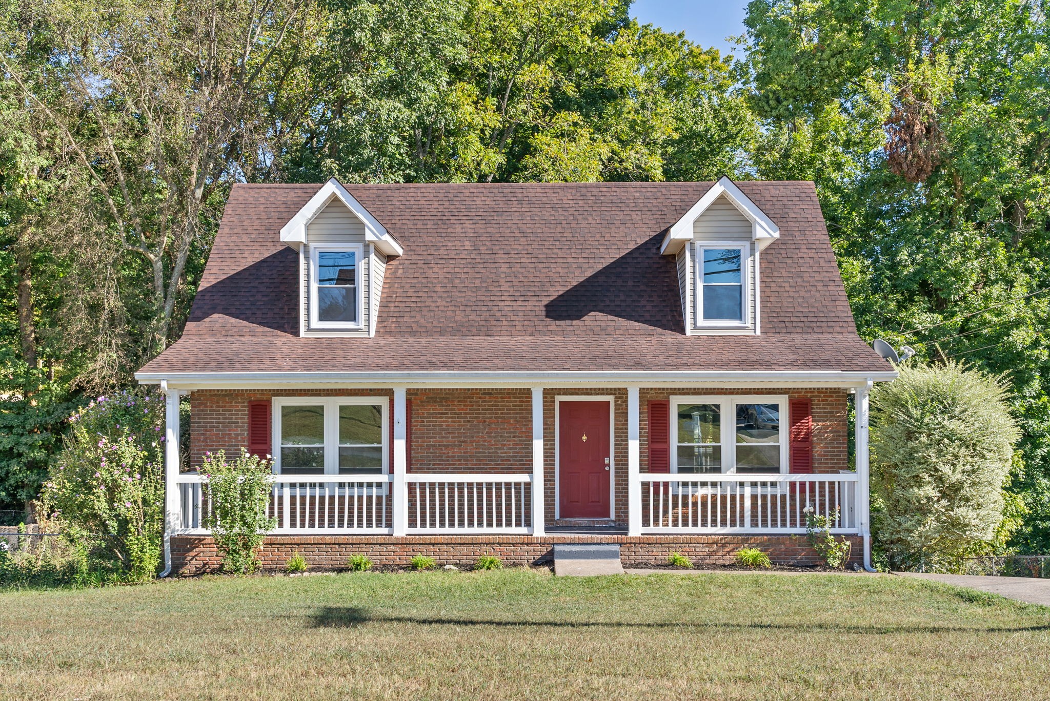 Sherwood Hills Dr, Clarksville, TN 37042