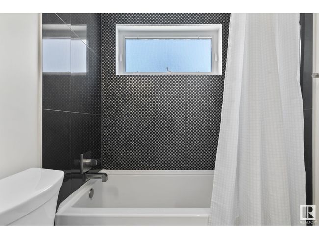 14041 101a Ave Nw, House other with 4 bedrooms, 4 bathrooms and null parking in Edmonton AB | Image 33