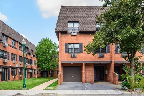 219 64th Ave, Oakland Gardens, NY, 11364-2272 | Card Image