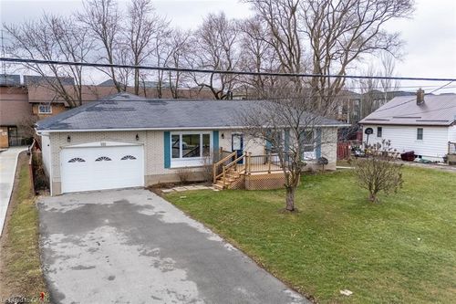 111 King St E, Hagersville, ON, N0A1H0 | Card Image
