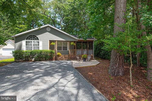 21 Quarter Staff Pl, OCEAN PINES, MD, 21811-1677 | Card Image