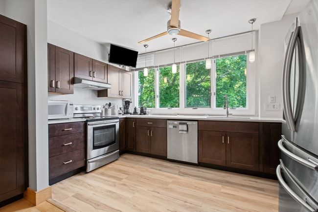 APT-6 - 10 Ingalls Ct, Condo with 2 bedrooms, 1 bathrooms and 2 parking in Melrose MA | Image 8
