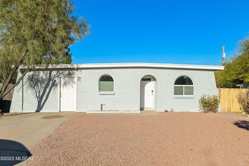 4025 N 4th Ave, Tucson, AZ, 85705-2801 | Card Image