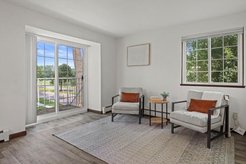 4-2124 Allen Boulevard, Middleton, WI, 53562 | Card Image