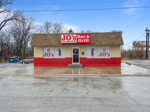 90 W 53rd Ave, Merrillville, IN, 46410-1468 | Card Image