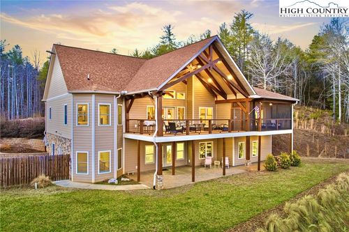 1510 Royal Ln, Lenoir, NC, 28645-7128 | Card Image