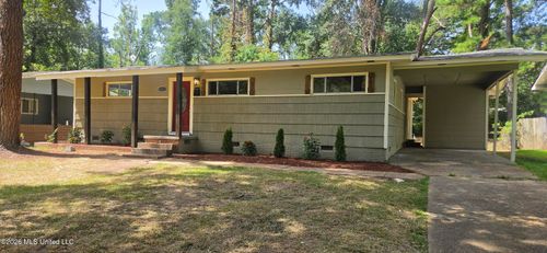 4223 Oakhill Drive, Jackson, MS, 39206 | Card Image