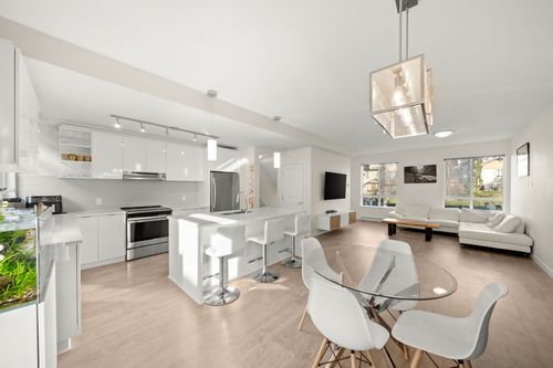 41-15151 Edmund Drive, Surrey, BC, V3S0B2 | Card Image