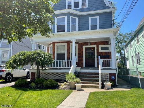 8 Swaine Pl, West Orange, NJ, 07052-5281 | Card Image