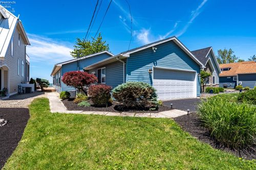 2311 E Sand Road, Port Clinton, OH, 43452 | Card Image