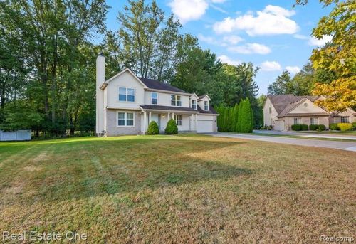 30947 Kenwood Ct, Livonia, MI, 48152-1622 | Card Image