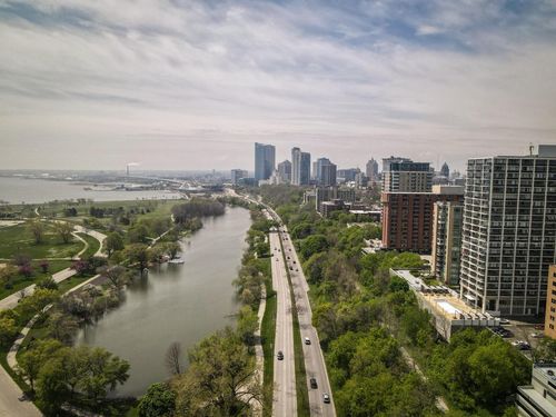 2002-1660 N Prospect Avenue, Milwaukee, WI, 53202 | Card Image