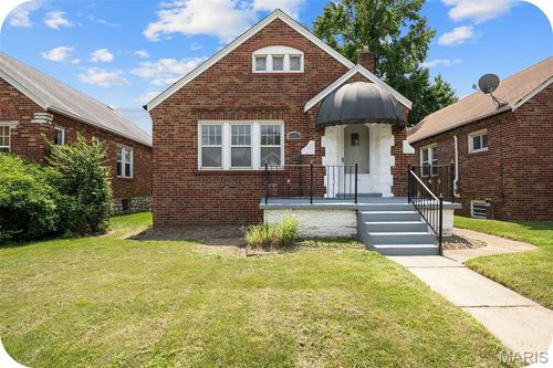 6012 N Pointe Blvd, Saint Louis, MO, 63147-1006 | Card Image