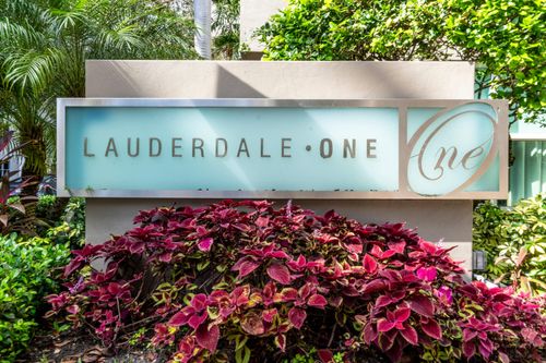 310-2401 Ne 65th St, Fort Lauderdale, FL, 33308-1552 | Card Image