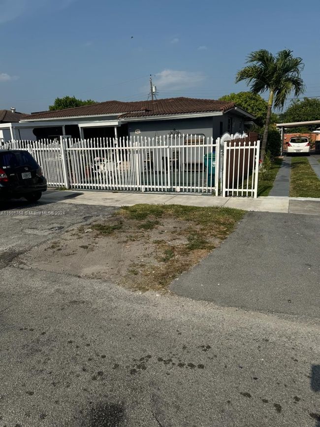 421 Nw 34th Ave, House other with 3 bedrooms, 2 bathrooms and null parking in Miami FL | Image 1