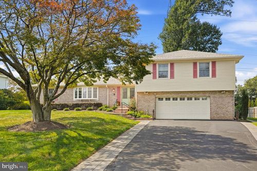 17616 Prince David Dr, OLNEY, MD, 20832-2151 | Card Image