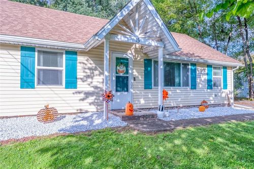 15 South Rd, Mount Marion, NY, 12456-6018 | Card Image