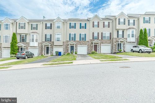 206 Bruaw Dr, YORK, PA, 17406-6540 | Card Image