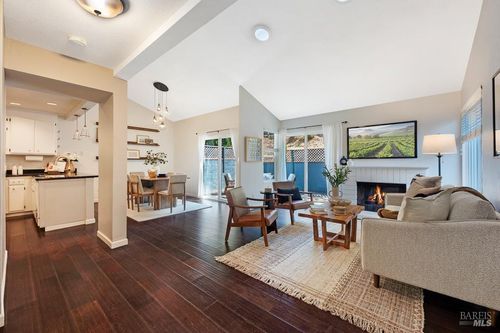 3111 Luna Court, Santa Rosa, CA, 95405 | Card Image