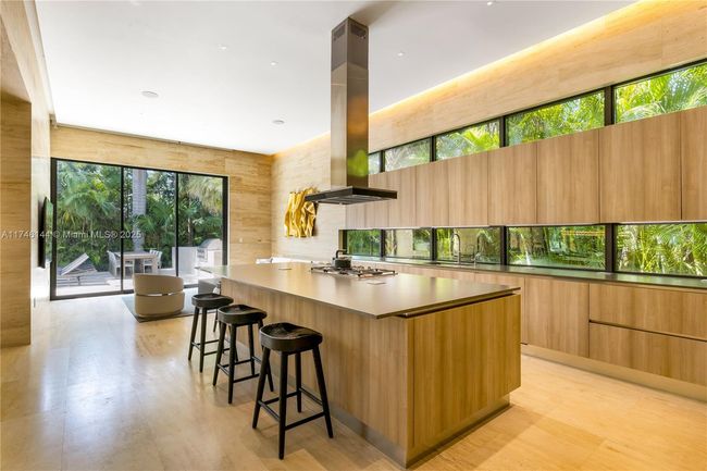 250 Ocean Blvd, House other with 8 bedrooms, 10 bathrooms and null parking in Golden Beach FL | Image 36