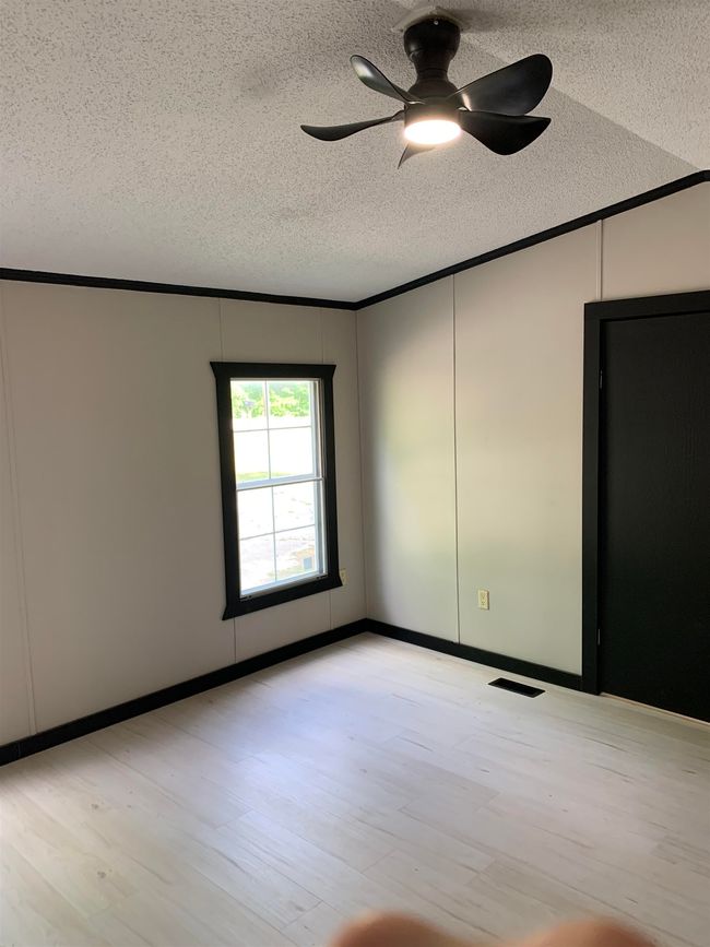 376 Virginia Cir, House other with 3 bedrooms, 2 bathrooms and null parking in Waterloo SC | Image 15