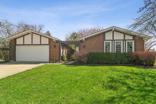 1067 S Whippoorwill Ln, Palatine, IL, 60067-7064 | Card Image