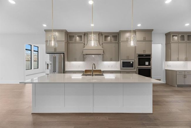 7718 Red Damsel Pl, House other with 4 bedrooms, 4 bathrooms and 3 parking in Fulshear TX | Image 6