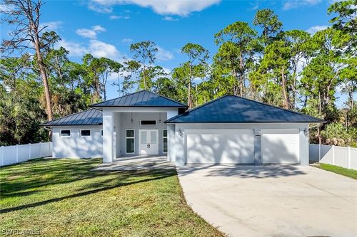 1853 Della Dr, Naples, FL, 34117-4035 | Card Image