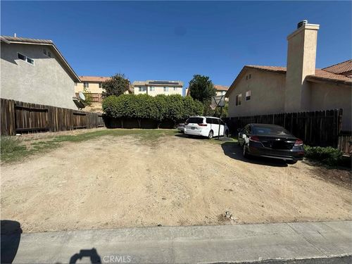 11852 N Birch Grove, Sylmar, CA, 91342 | Card Image