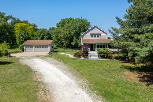 463 40th St, East Moline, IL, 61244-1938 | Card Image