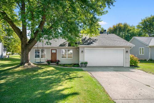 1724 Lake Holiday Dr, Sandwich, IL, 60548-9260 | Card Image
