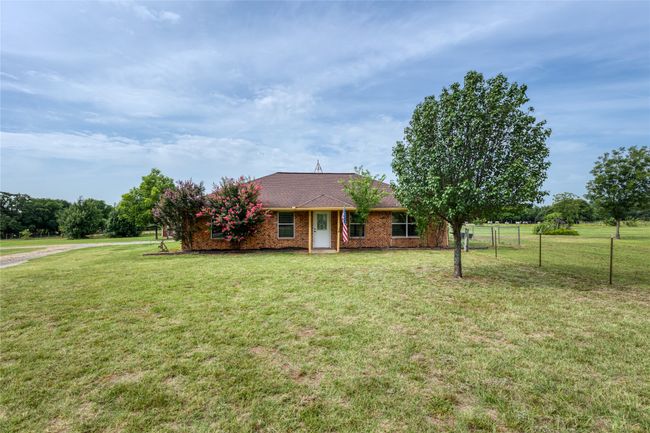1300 Knob Rd, House other with 3 bedrooms, 2 bathrooms and null parking in Springtown TX | Image 6