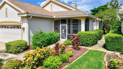 2097 Oxford Ridge Cir, LEHIGH ACRES, FL, 33973-6017 | Card Image
