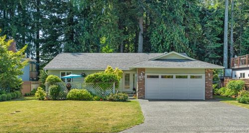 1837 Pastel Cres, Central Saanich, BC, V8M1N6 | Card Image
