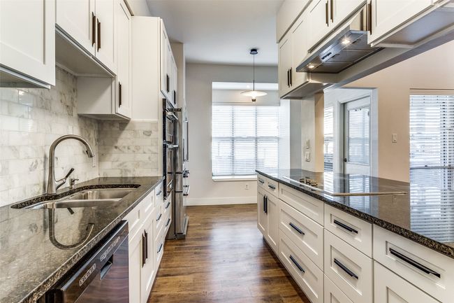 APT-102 - 10403 High Hollows Dr, Condo with 3 bedrooms, 3 bathrooms and null parking in Dallas TX | Image 10