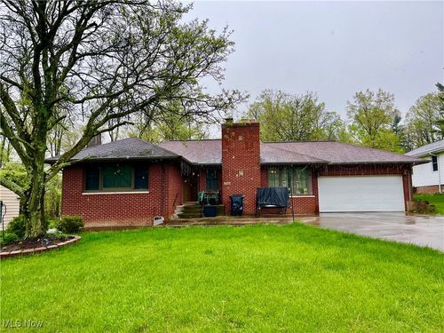7840 Hi View Dr, North Royalton, OH, 44133-3822 | Card Image