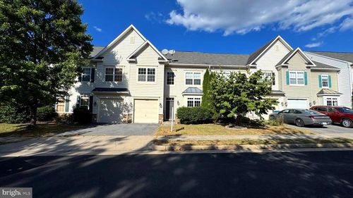 412 Kintyre Ln, STEPHENS CITY, VA, 22655-4863 | Card Image