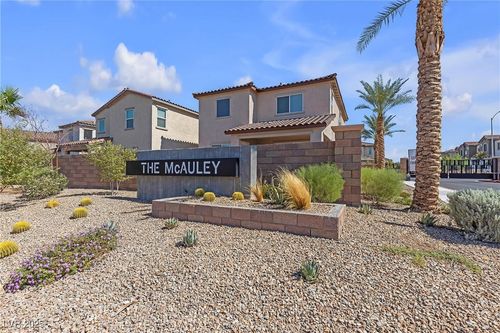 1725-207 Callen Falls Ave, Henderson, NV, 89011-5562 | Card Image