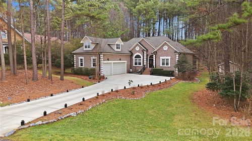 353 Marietta Rd, Mooresville, NC, 28117-8427 | Card Image