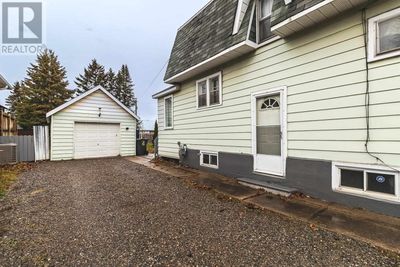 510 Douglas St, Home with 3 bedrooms, 1 bathrooms and null parking in Sault Ste. Marie ON | Image 3