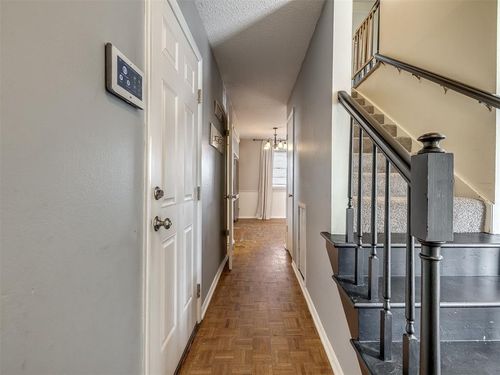 8033 Nw 31st St, Bethany, OK, 73008-4337 | Card Image