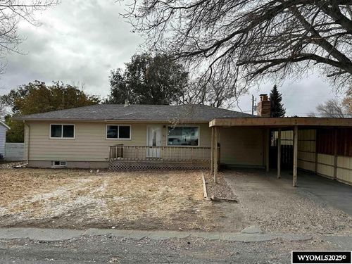 182 El Rancho Dr, Rawlins, WY, 82301-5163 | Card Image