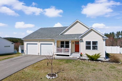 52 Curtis Commons Cir, Milford, NH, 03055-4450 | Card Image