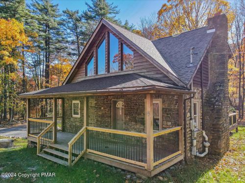 217 Camelback Road, Tannersville, PA, 18372 | Card Image