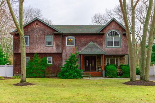 127 Blake Ave, Bohemia, NY, 11716-3418 | Card Image