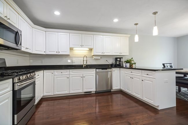 UNIT-52 - 72 Highland Rd, Condo with 3 bedrooms, 3 bathrooms and 6 parking in Raynham MA | Image 9