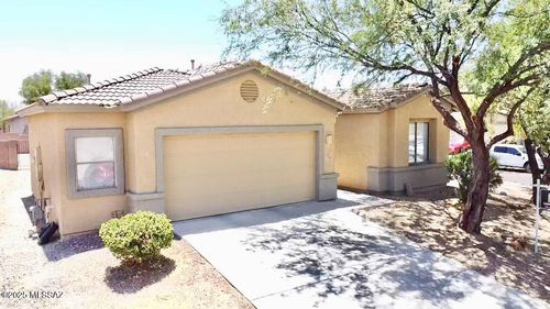 13704 E Via Valle De Lobo, Vail, AZ, 85641-6494 | Card Image