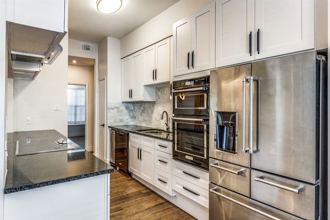 APT-102 - 10403 High Hollows Dr, Condo with 3 bedrooms, 3 bathrooms and null parking in Dallas TX | Image 12
