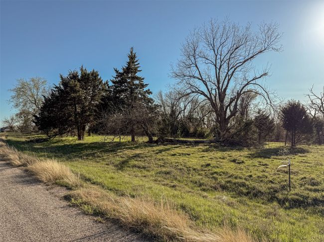 2077 Bluffview Ln, Home with 0 bedrooms, 0 bathrooms and null parking in Lone Oak TX | Image 19
