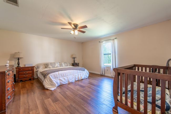 103 Irvin Ln, House other with 3 bedrooms, 2 bathrooms and null parking in Mt Vernon TX | Image 17